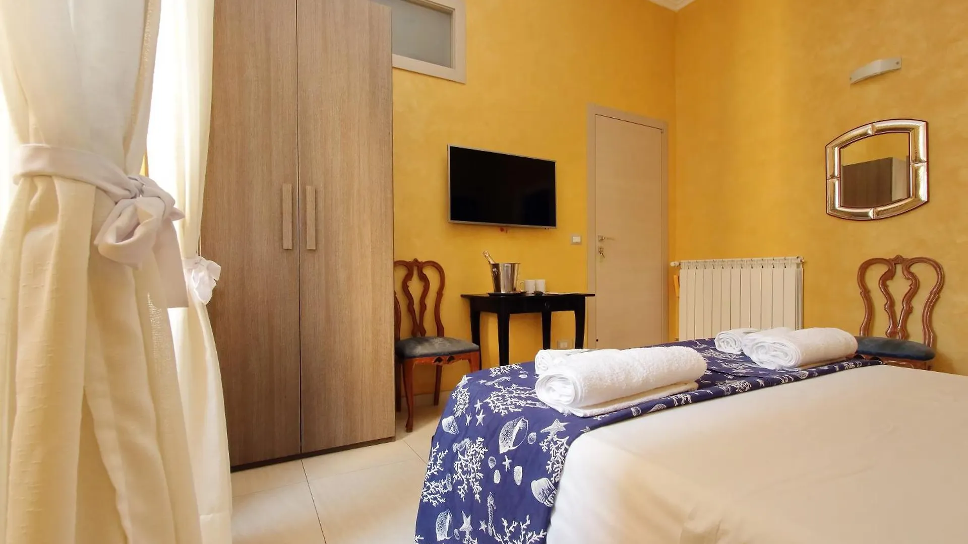 ** Frühstückspension Domus Gallo Rom Italien